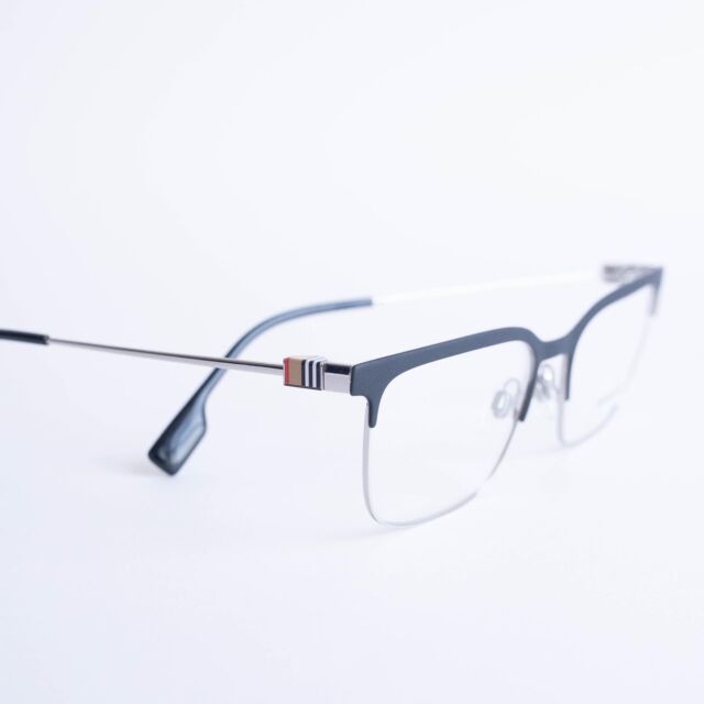 ＊◾ 今日のメガネ◾⚫︎ Brand: BURBERRY⚫︎ Model type: BE1375⚫︎ Color: 1005⚫︎ Size: 56◻︎18-145⚫︎ Price:¥34,430(1.60ASレンズ付きセット価格/税込)※フレームの在庫状況は店舗ごとに異なるため、在庫が無いこともございます。※価格は掲載時の価格です。変動している場合もございます。お気軽に各店舗へメーカーや品番等をお伝えいただき、お問い合わせください。Photography by Yukino @garakutayukinoppe＊＊＊＊＊＊＊＊＊＊＊＊＊＊＊＊＊＊＊＊＊＊＊＊＊＊#今日のメガネ#バーバリー#burberry#メガネのアド#メガネのアド八王子中央店#メガネ#眼鏡#コンタクト#立川#八王子#所沢#府中#田無#眼鏡屋#眼鏡店#メガネ女子#メガネ男子#サングラス#メガネコーデ#メガネ修理#glasses#sunglasses#eyewear#eyewearstyle#メガネフレーム#メガネ店#メガネデビュー#八王子メガネ#サングラス＊＊＊＊＊＊＊＊＊＊＊＊＊＊＊＊＊＊＊＊＊＊＊＊＊＊